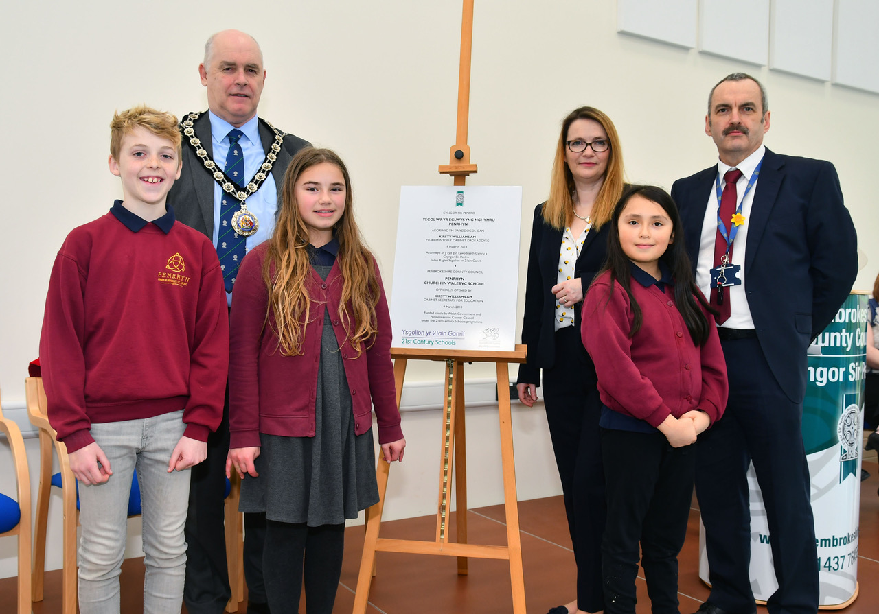Penrhyn VC School Opened By Cabinet Secretary - Pembrokeshire County ...